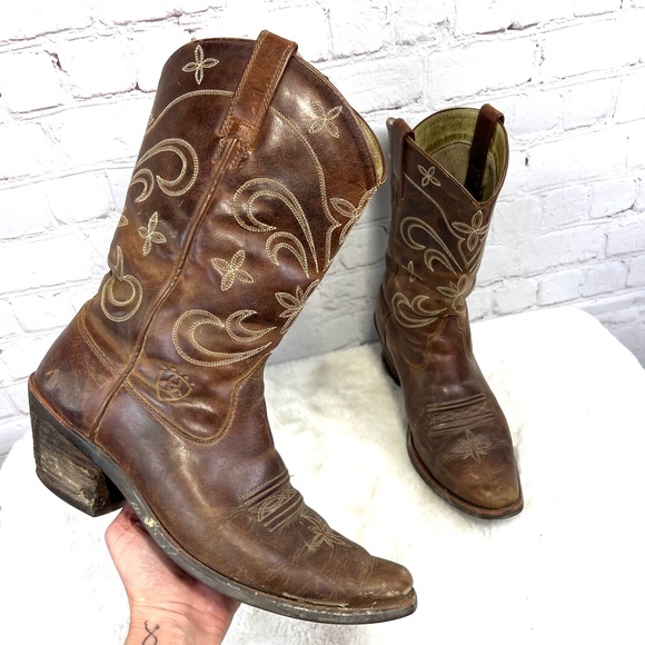 Ariat Shoes - |•ARIAT•| Just Awesome Western Cowboy Boots